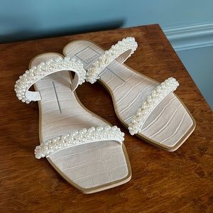 Dolce Vita Ivee Sandals Vanilla Pearls